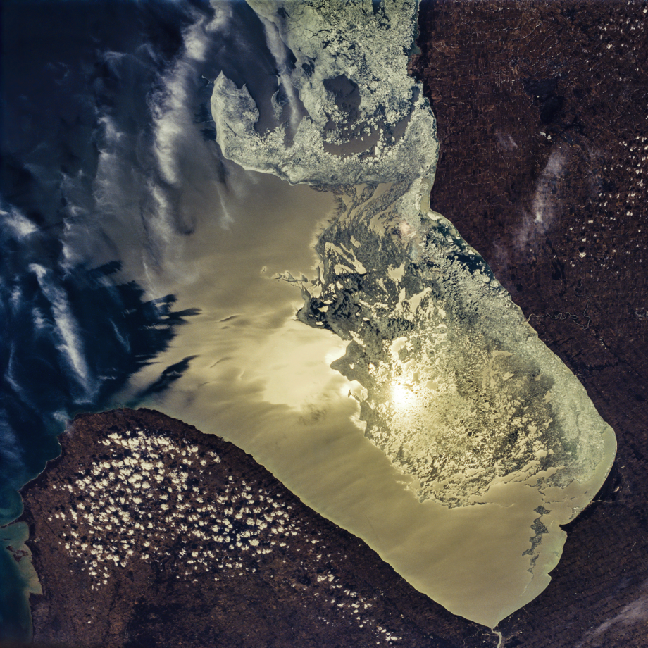 April_Ice-South_Huron.2022.4k